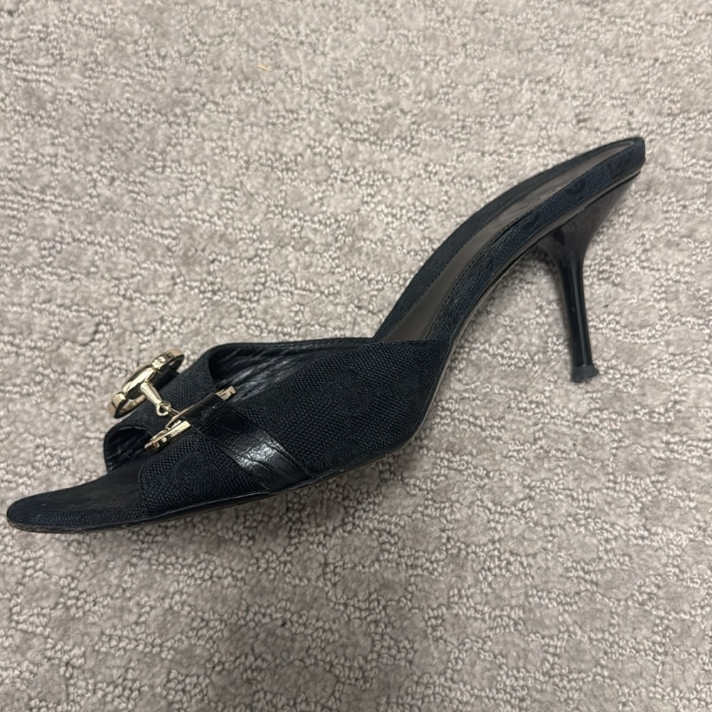 Elegant Black Women's Slide Sandals - Picture 2 of 5